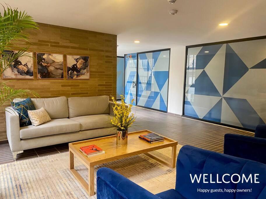 Equilibrium Modern Loft With Balcony Pool & Jacuzzi *